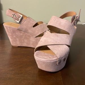 Women’s size 7 Marc Fisher Tan Suede Wedges